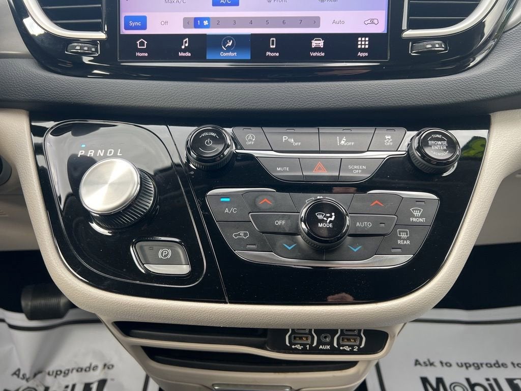 2023 Chrysler Pacifica Touring L