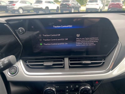 2025 Chevrolet Trax LT