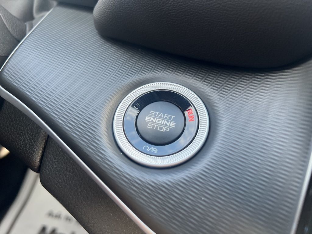 2025 Jeep Grand Cherokee GRAND CHEROKEE L ALTITUDE 4X4