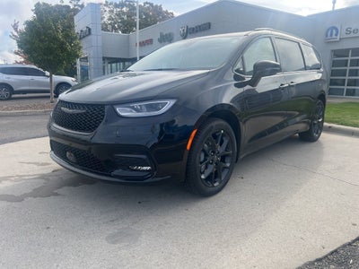 2026 Chrysler Pacifica PACIFICA SELECT AWD