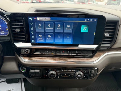 2022 Chevrolet Silverado 1500 4WD Crew Cab Short Bed RST